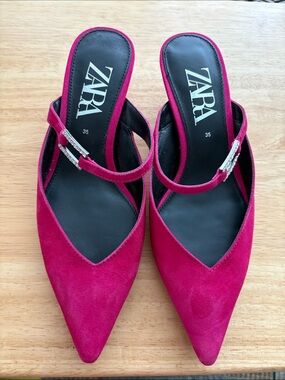 Zara Fuchsia Pointed Suede Mules with Buckle Strap